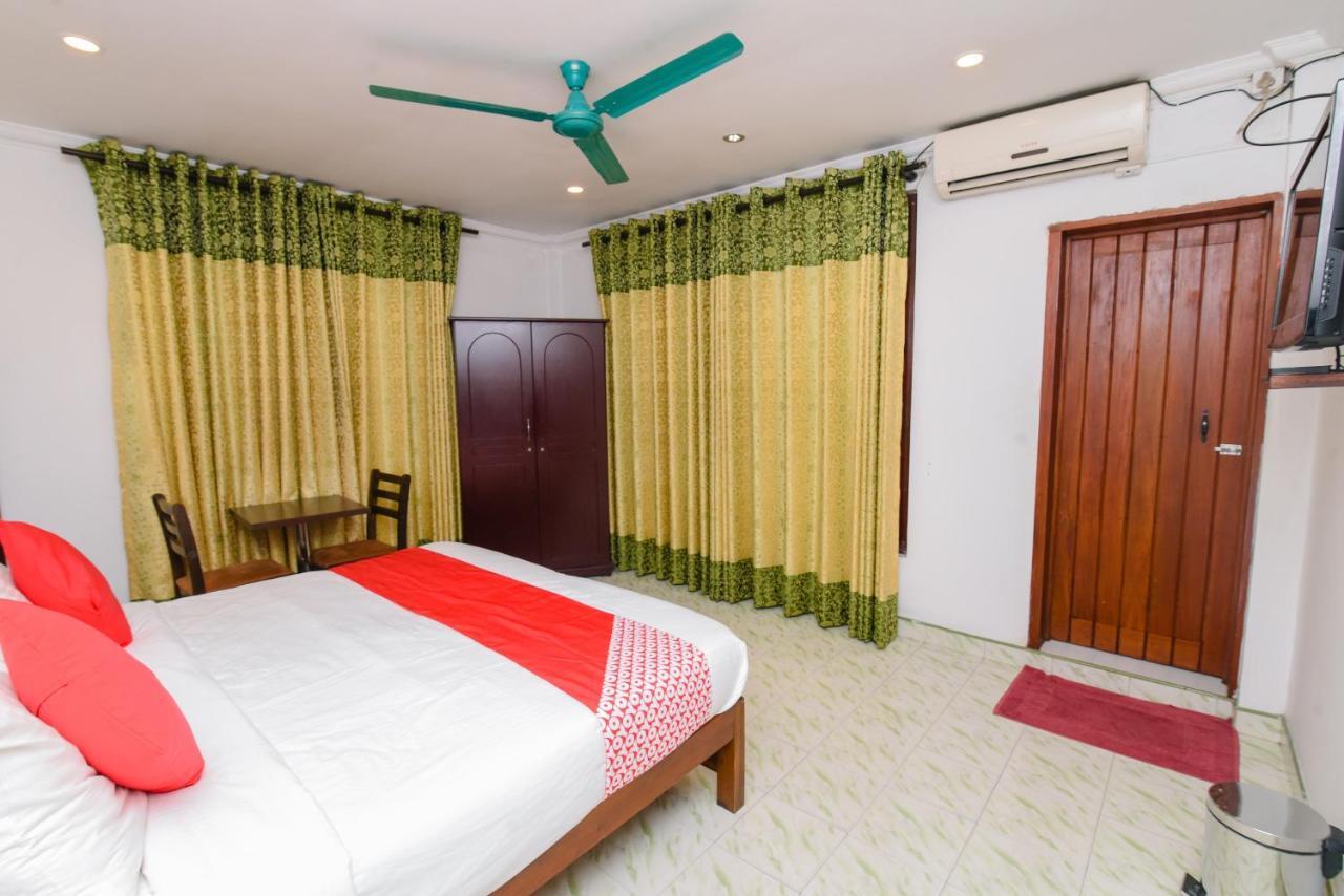 Oak Wood Inn كاندي المظهر الخارجي الصورة