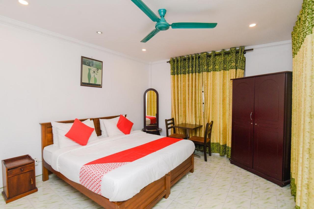 Oak Wood Inn كاندي المظهر الخارجي الصورة